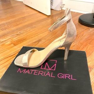 Material Girl Blaire Sandals size 6.5